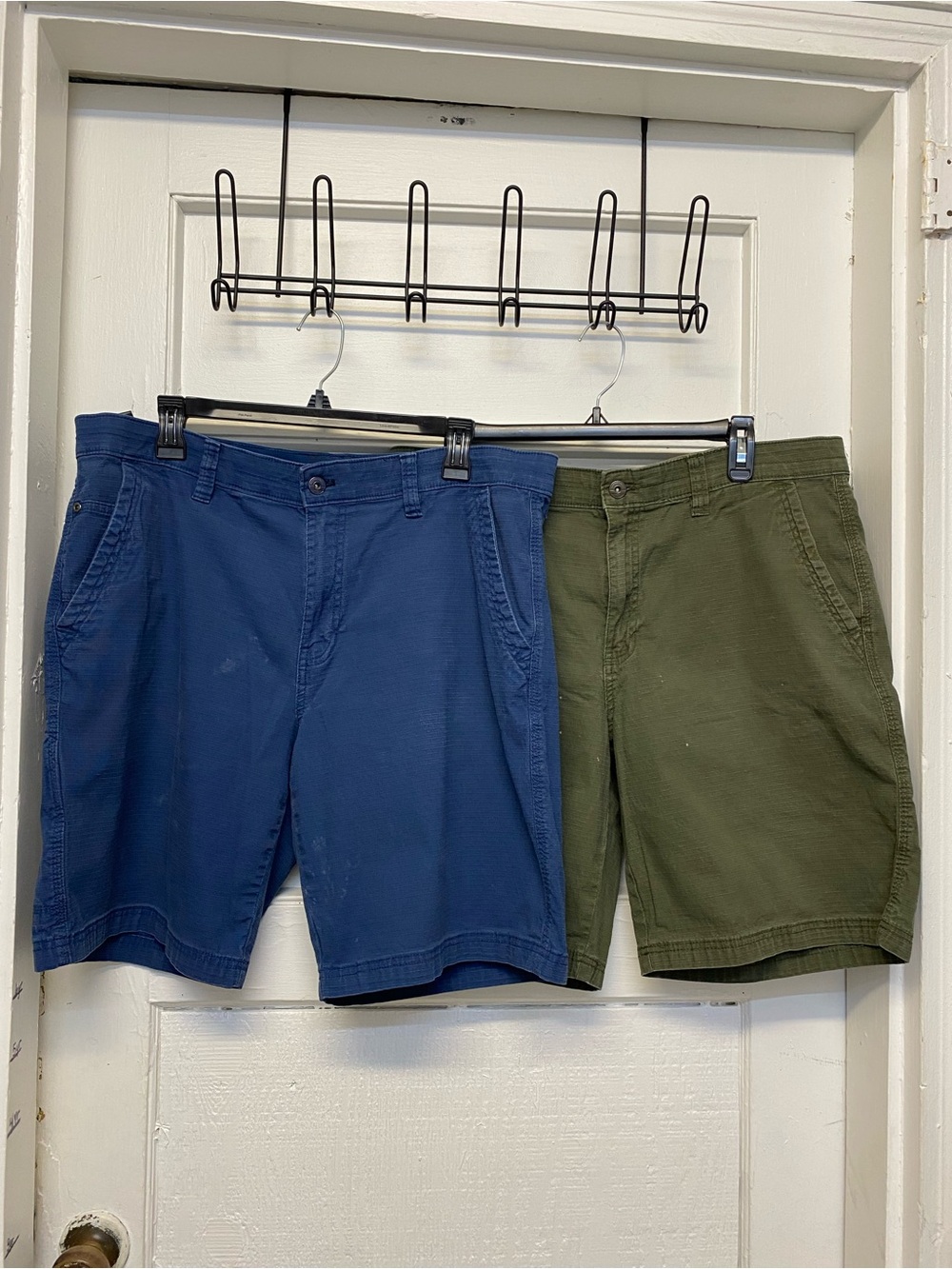 Weatherproof Men's Cargo Shorts bundle of 2 - Blue & Green size 36